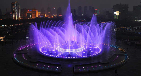 強大的生產(chǎn)實(shí)力右側圖片